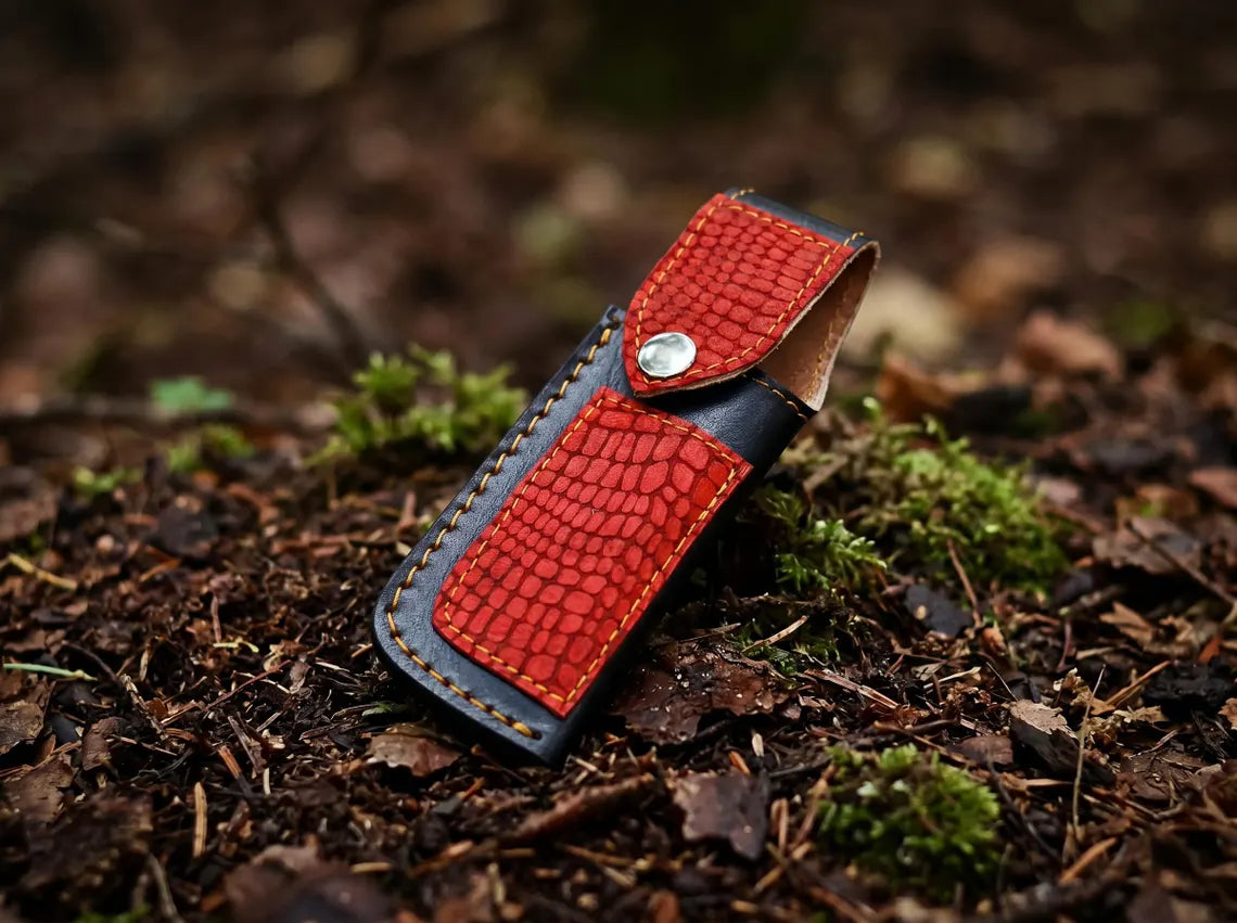Handmade Damascus Steel Folding Pocket Knife with Leather Sheath – Custom EDC Hunting Knife | Groomsmen Gift for Men