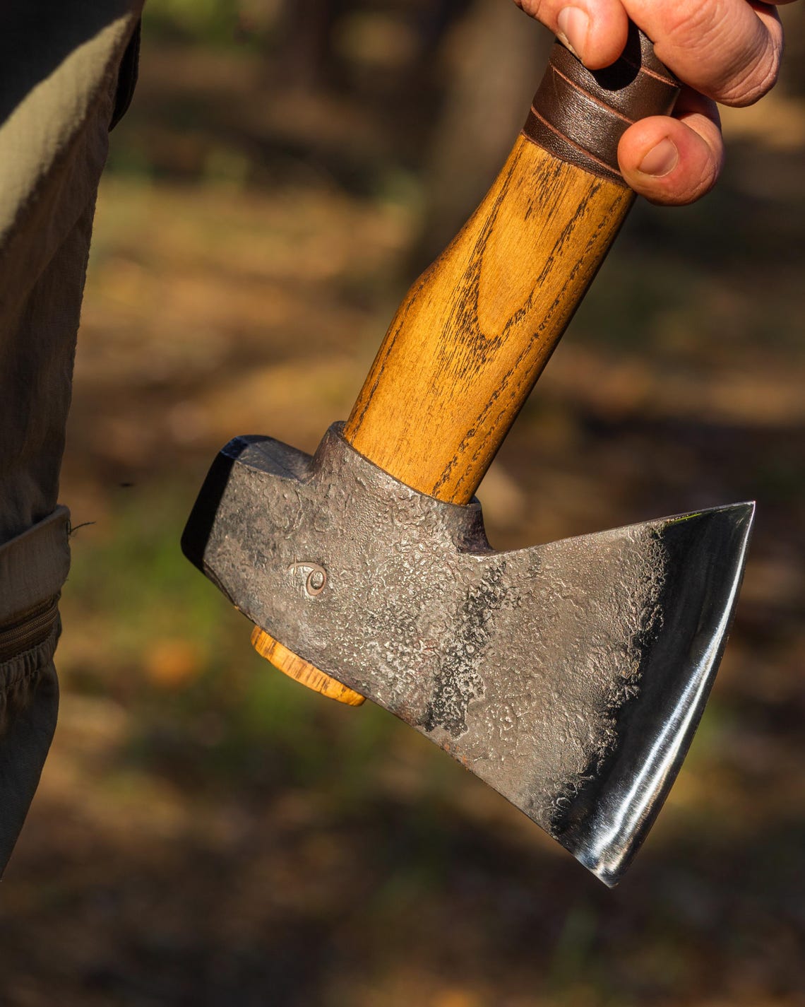 Hand Forged Bushcraft Axe with Hammer Poll – Mid-Length Camping Hatchet with Leather Sheath