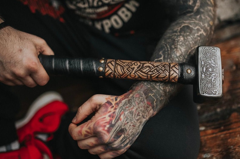 Hand Forged Norse Battle Hammer – Heavy 5kg Steel Hammer with Oak Wood Shaft