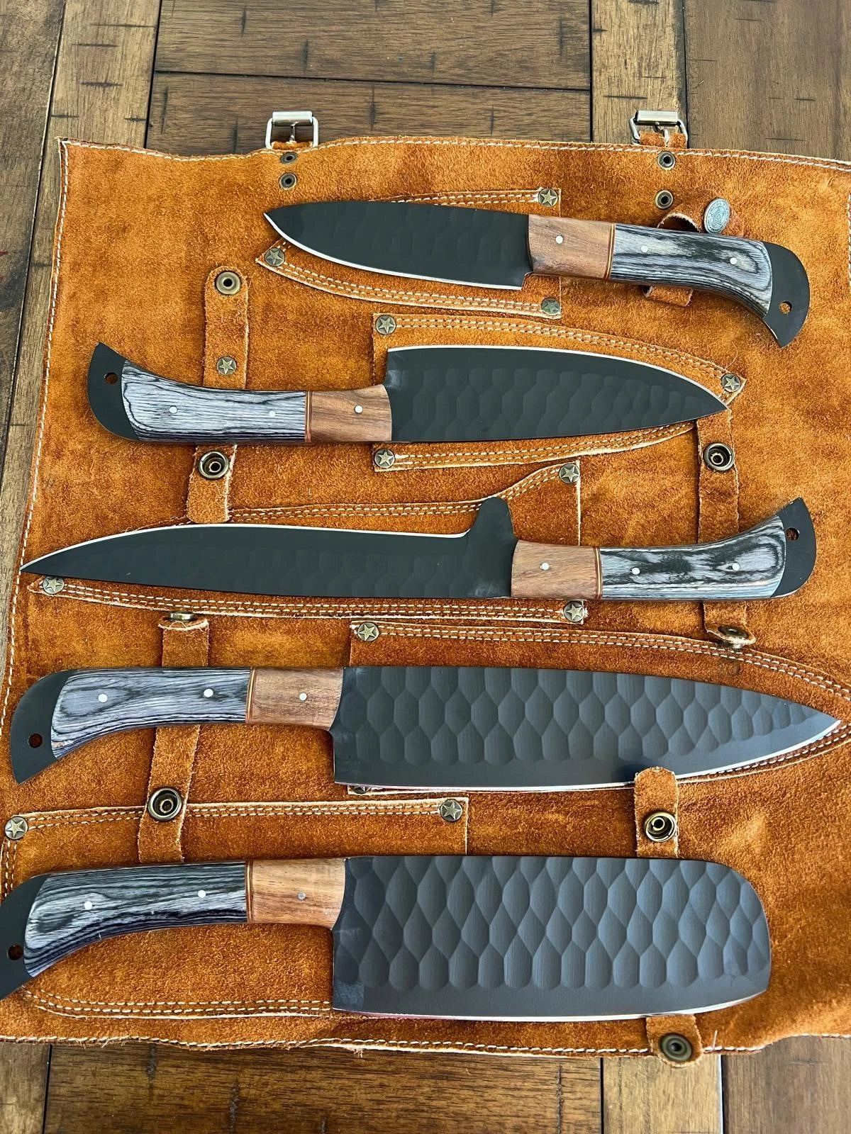 Handmade Hammered High-Carbon Steel 5-Piece Chef Knife Set with Wood Handles & Leather Carry Bag | Knives Zone