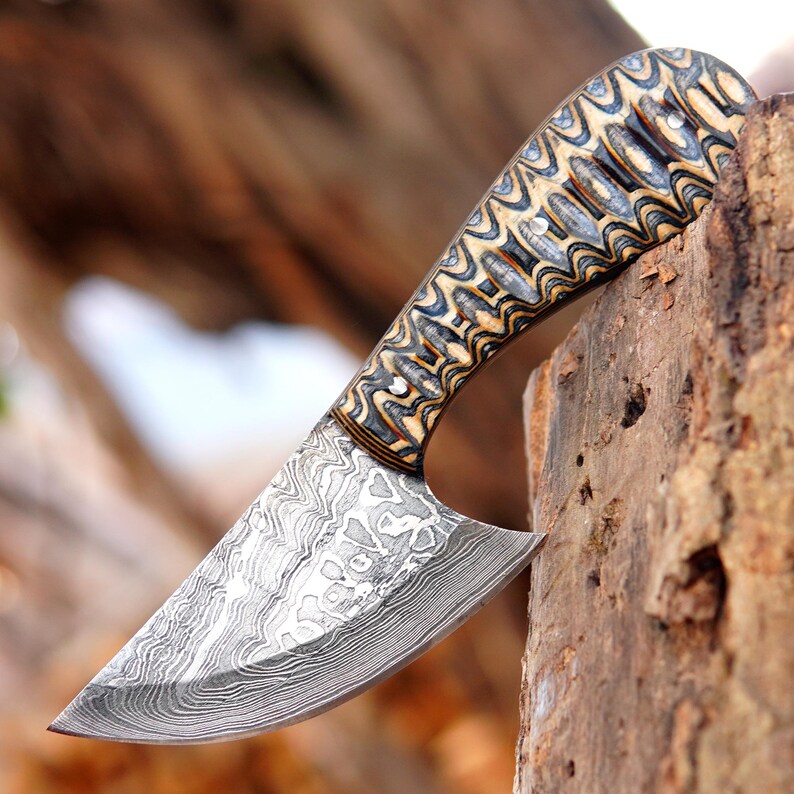 Hand Forged Damascus Skinner Knife – 7" Custom Hunting & Bushcraft Knife with Pakka Wood Handle and Leather Sheath